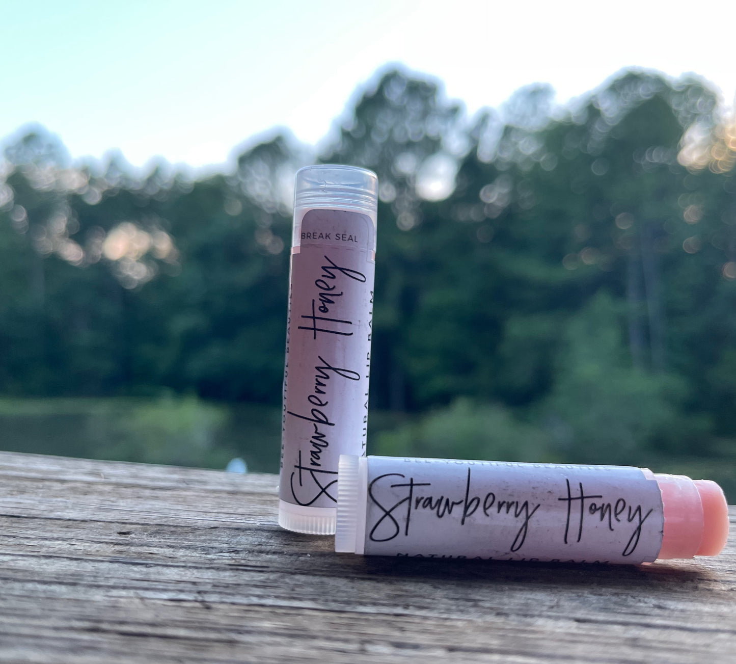 CREAMY BEESWAX LIP BALM image 5