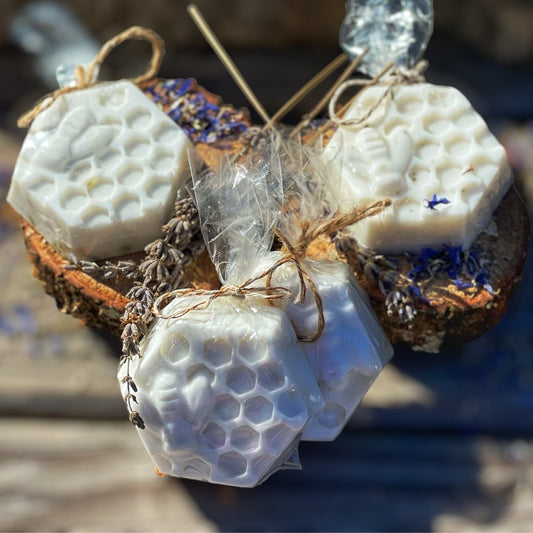 LAVENDER & HONEY BODY SOAP image 0